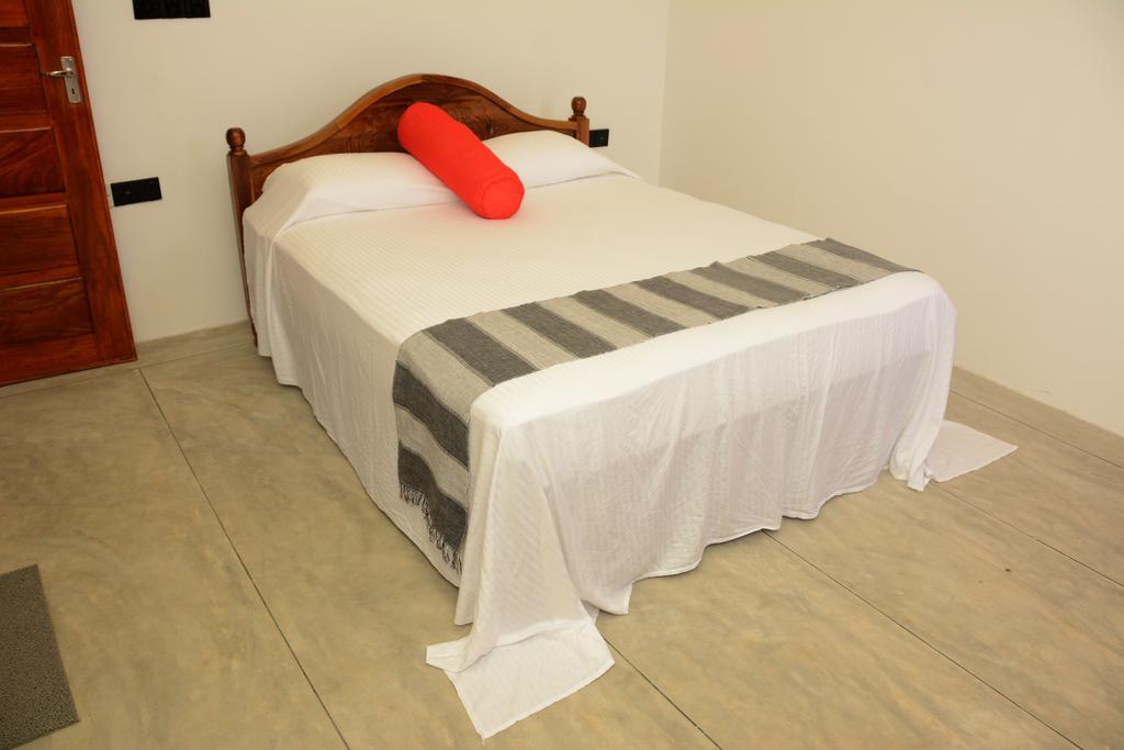 Hotel Tobiko Trincomalee Eksteriør bilde