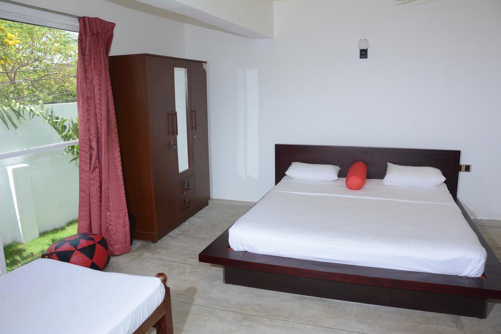 Hotel Tobiko Trincomalee Eksteriør bilde
