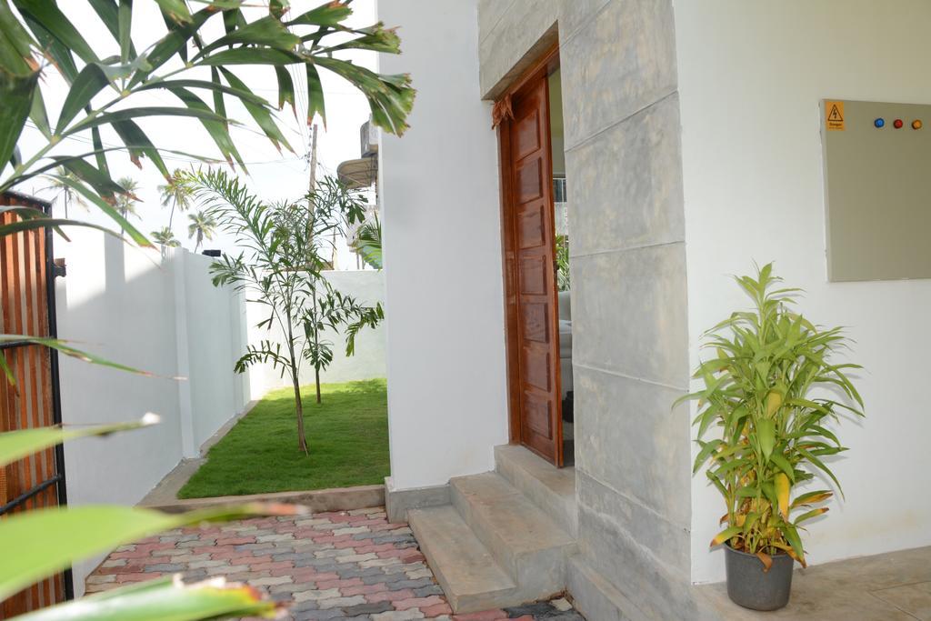 Hotel Tobiko Trincomalee Eksteriør bilde
