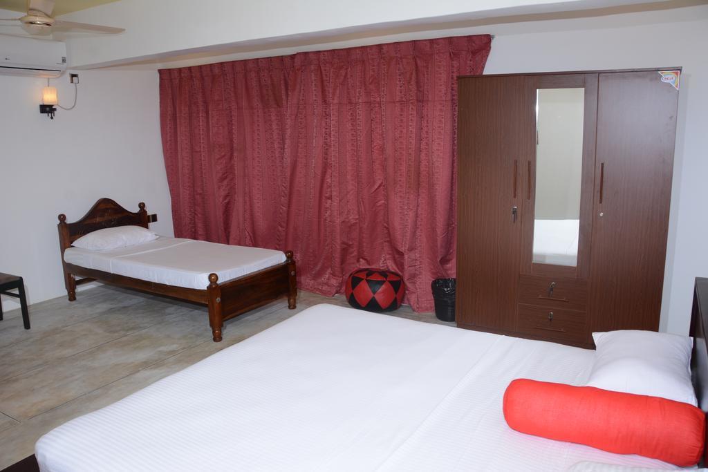 Hotel Tobiko Trincomalee Eksteriør bilde