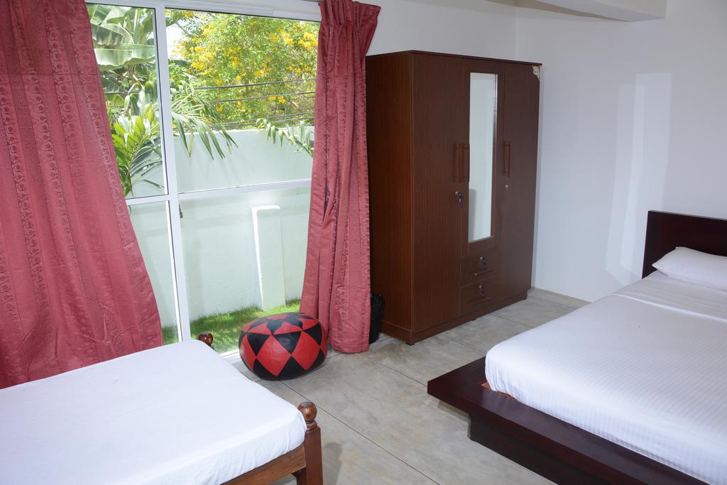 Hotel Tobiko Trincomalee Eksteriør bilde