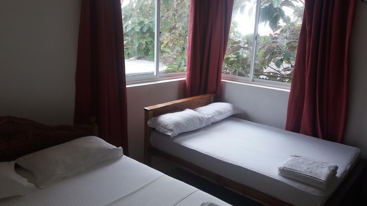 Hotel Tobiko Trincomalee Eksteriør bilde